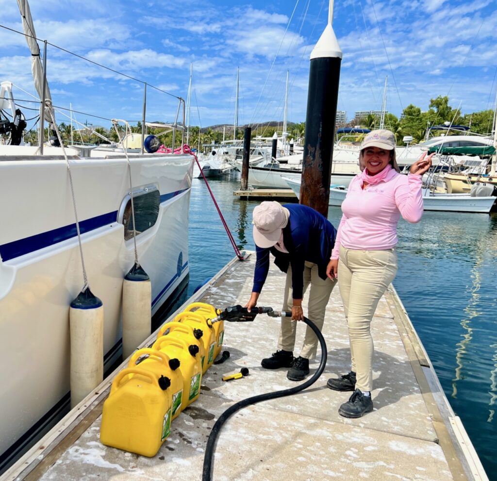 La Cruz Fuel Dock Ladies